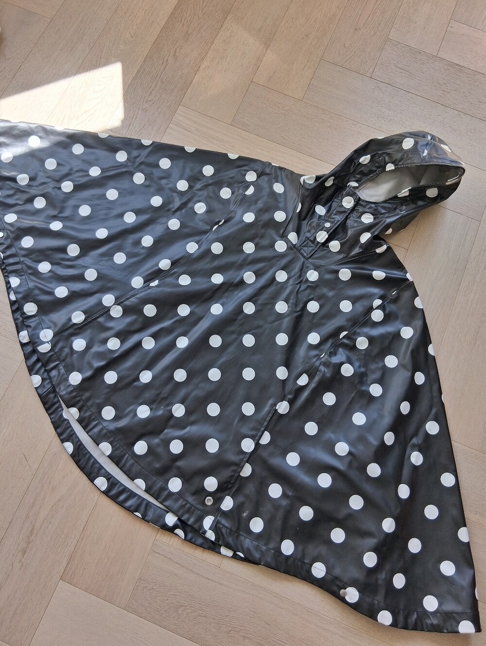 Herschel Supply Co. Polka Dot Rain Voyage  Poncho with Hood. Discontinued Model
